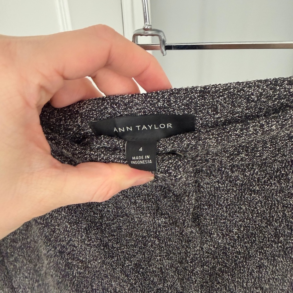 Ann Taylor Charcoal Wide-Leg Cropped Pants - Picture 3 of 5